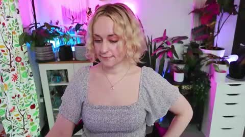 Zoey Ryan online show from 02/08/26, 06:44