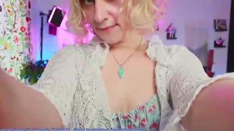 Snapshot of zoeyryan chatting on 03/24/26, 06:13 Zoey Ryan online show from 03/24/26, 06:13