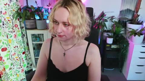 Snapshot of zoeyryan chatting on 03/27/26, 05:56 Zoey Ryan online show from 03/27/26, 05:56