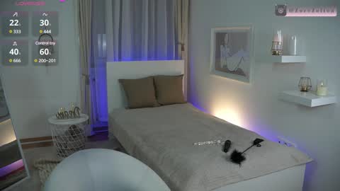 Snapshot of zoezolton chatting on 01/26/25, 08:45 zoezolton online show from 01/26/25, 08:45