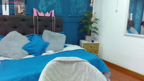 Snapshot of zohet_kriss chatting on 04/16/26, 01:56 CALL ME Z O H E T online show from 04/16/26, 01:56