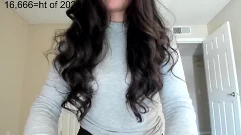 Snapshot of zoiebutterfly chatting on 10/19/25, 11:05 Zoie online show from 10/19/25, 11:05