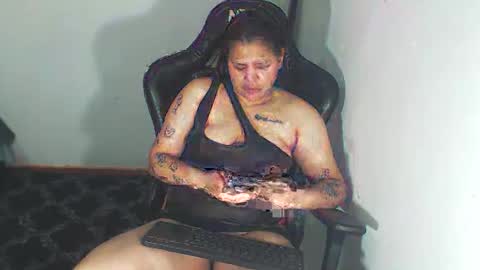 zol_gil03 online show from 09/25/25, 05:38