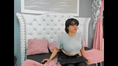 Zol online show from 04/15/26, 01:07