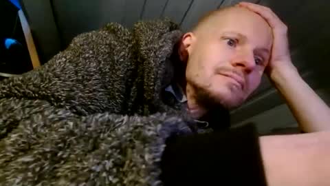 Snapshot of zolexthomas chatting on 12/11/24, 03:37 zolexthomas online show from 12/11/24, 03:37