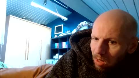 Snapshot of zolexthomas chatting on 01/03/25, 11:03 zolexthomas online show from 01/03/25, 11:03