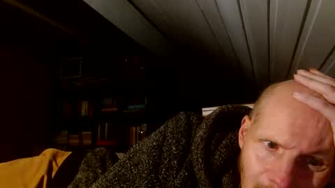 Snapshot of zolexthomas chatting on 01/03/25, 05:10 zolexthomas online show from 01/03/25, 05:10