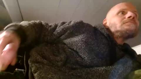 Snapshot of zolexthomas chatting on 01/23/25, 08:02 zolexthomas online show from 01/23/25, 08:02