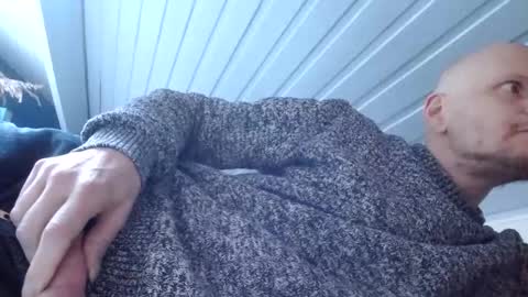 Snapshot of zolexthomas chatting on 03/02/25, 02:32 zolexthomas online show from 03/02/25, 02:32