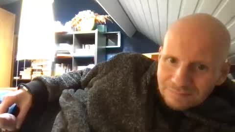 Snapshot of zolexthomas chatting on 09/15/25, 02:28 zolexthomas online show from 09/15/25, 02:28