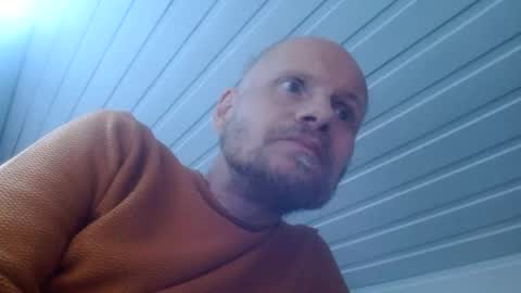 Snapshot of zolexthomas chatting on 04/16/26, 05:25 zolexthomas online show from 04/16/26, 05:25