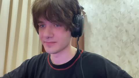 Snapshot of zombde32 chatting on 04/28/26, 06:57 Zombdeeeee online show from 04/28/26, 06:57