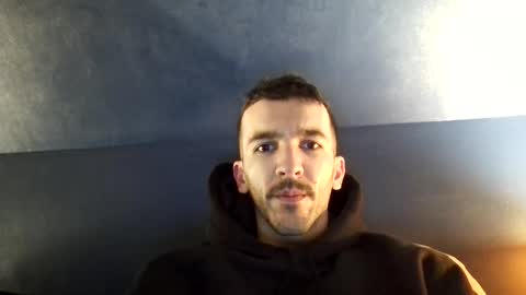 Snapshot of zommmmmmmmm chatting on 12/21/25, 05:31 zom online show from 12/21/25, 05:31