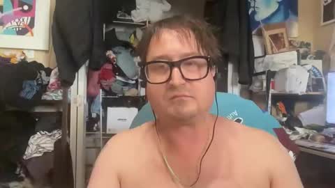 Snapshot of zone45887003 chatting on 04/06/26, 10:54 daddybighardonlate online show from 04/06/26, 10:54