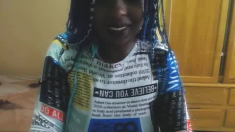 Snapshot of zooee_p chatting on 01/29/25, 07:32 Zooe online show from 01/29/25, 07:32