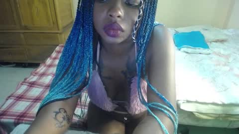 Snapshot of zooee_p chatting on 02/18/25, 04:48 Zooe online show from 02/18/25, 04:48