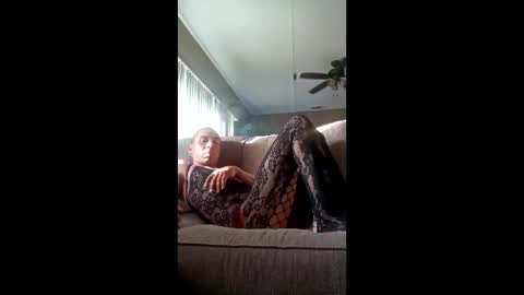 Snapshot of zooroxxx101 chatting on 04/19/26, 02:27 zooroxxx101 online show from 04/19/26, 02:27