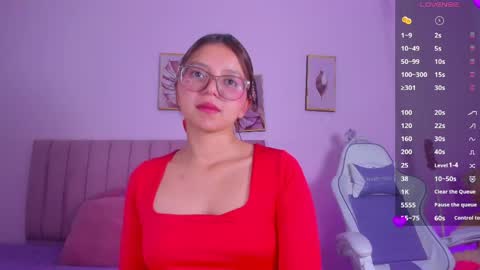 Zoe online show from 04/08/26, 12:05