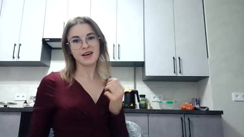 Snapshot of zoriana20 chatting on 10/26/25, 06:47 zoriana20 online show from 10/26/25, 06:47