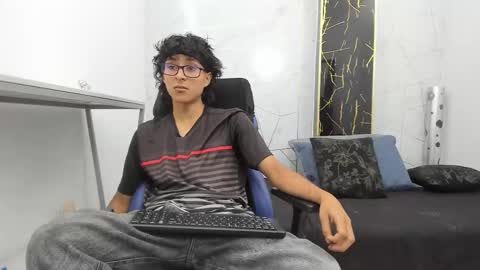     online show from 10/29/25, 07:48