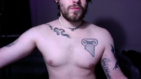 zorvello_83 online show from 04/11/26, 08:24