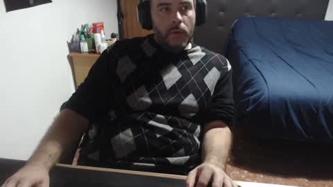 Zuheyla online show from 12/18/24, 02:10