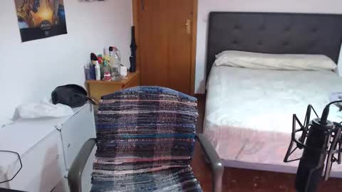 Zuheyla online show from 10/27/25, 12:09