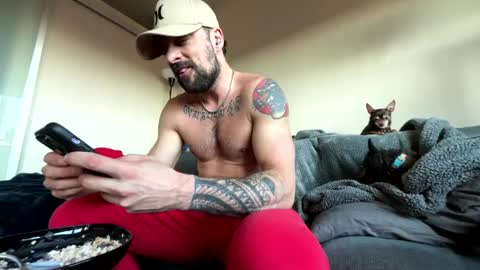 Snapshot of zuko_zen69 chatting on 01/19/25, 05:39 Zuko online show from 01/19/25, 05:39