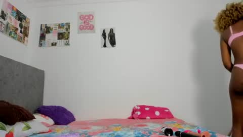 zule online show from 07/11/26, 08:50