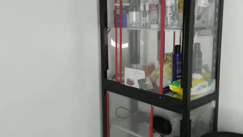 zulemapiel online show from 04/09/26, 01:49