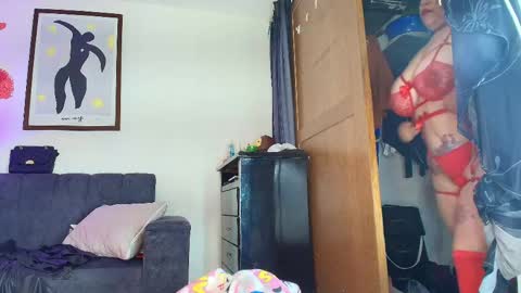 Snapshot of zully_green chatting on 04/15/26, 04:19 zully_green online show from 04/15/26, 04:19
