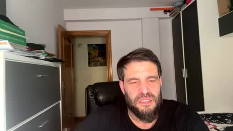 Snapshot of zurdineno chatting on 07/07/26, 02:21 zurdineno online show from 07/07/26, 02:21
