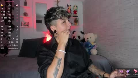 Zury Ramirez online show from 10/13/25, 08:31