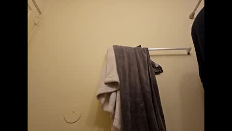 Snapshot of zx66_pyro chatting on 12/08/24, 12:18 zx66_pyro online show from 12/08/24, 12:18