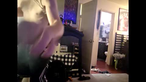 Snapshot of zx66_pyro chatting on 09/27/25, 01:32 zx66_pyro online show from 09/27/25, 01:32