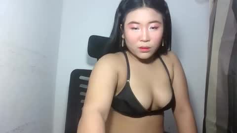 sweet lylia online show from 09/21/25, 01:13