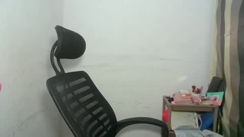 sweet lylia online show from 10/31/25, 07:26