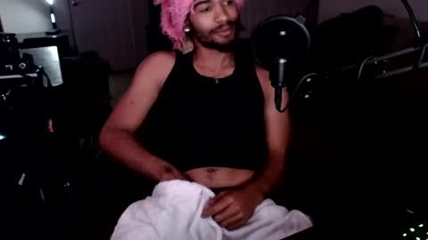 mixedtwinklol online show from 10/28/25, 07:34