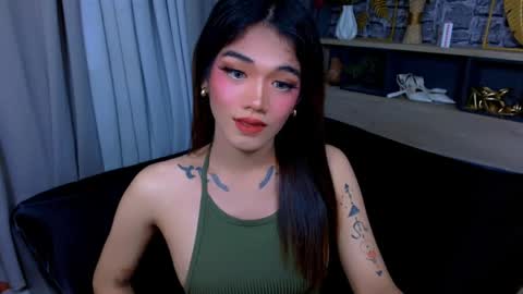 Snapshot of zyphyr_elf chatting on 06/01/26, 11:28 ZY online show from 06/01/26, 11:28
