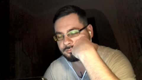 Snapshot of zyqrael chatting on 04/07/26, 08:20 Vlad online show from 04/07/26, 08:20