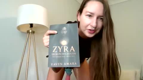 Zyra Cloud online show from 11/21/25, 06:28