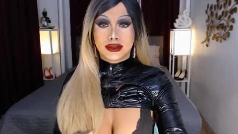 Snapshot of zyradom chatting on 01/14/25, 11:16 zyradom online show from 01/14/25, 11:16