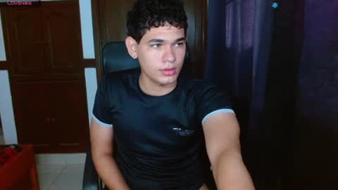 Snapshot of zyrosxk chatting on 06/26/26, 01:48 antonio felipe online show from 06/26/26, 01:48