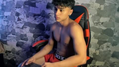 zyzz_1812 online show from 05/21/26, 05:14