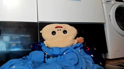 Snapshot of zzarraa chatting on 12/06/24, 12:45 Call me Zara online show from 12/06/24, 12:45