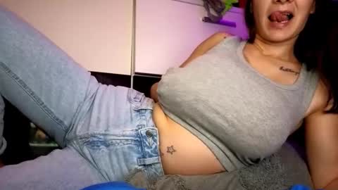 zzarraaa online show from 11/02/25, 07:49