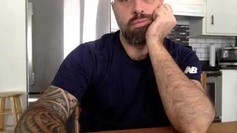 Snapshot of zzman9 chatting on 01/17/25, 04:15 ZZMan online show from 01/17/25, 04:15