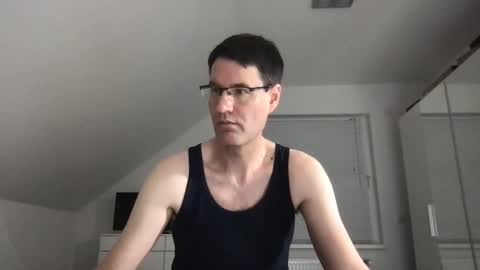 Snapshot of zzz123_cam chatting on 12/29/24, 04:08 zzz123_cam online show from 12/29/24, 04:08