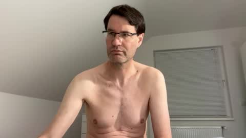 Snapshot of zzz123_cam chatting on 05/16/26, 03:44 zzz123_cam online show from 05/16/26, 03:44