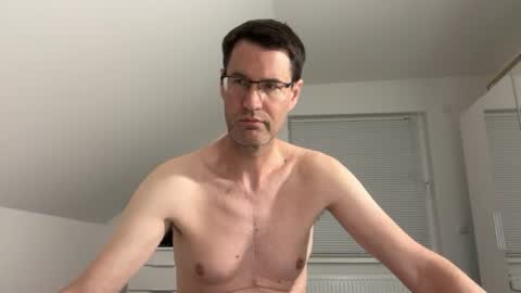 Snapshot of zzz123_cam chatting on 06/13/26, 02:59 zzz123_cam online show from 06/13/26, 02:59